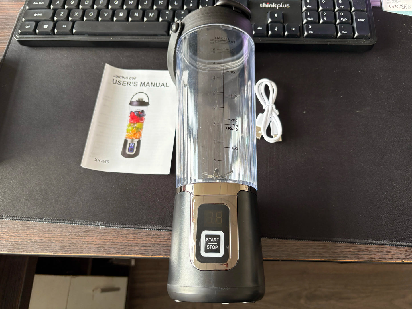 Portable Electric Juicing Cup, Mini Wireless Fruit Blender, USB Rechargeable
